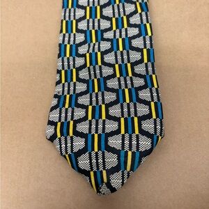 ENRICO GUCCINI  Tie Blue Geometric Pattern 3.75" 100% Silk Handmade Italy